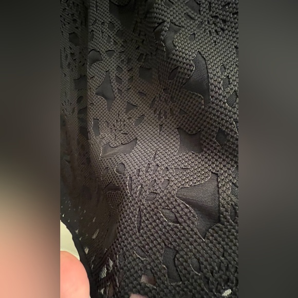 Marie Oliver laser cut elegant blouse - Picture 3 of 8